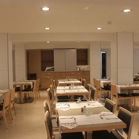 Riviera 4*