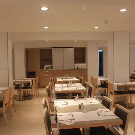 Riviera 4*