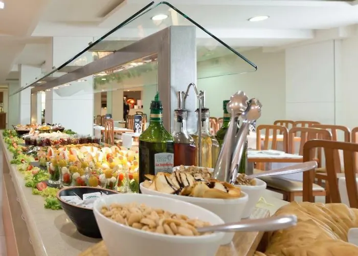 Riviera Hotel 4*